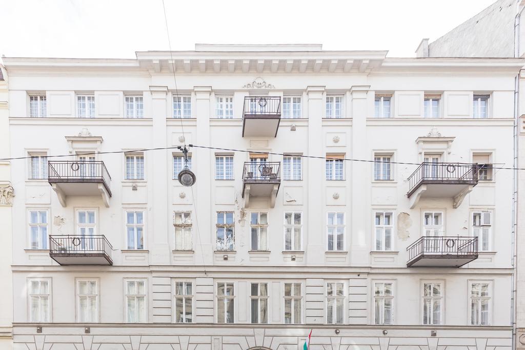 Real Apartments Zoltan Ii. Budapest Extérieur photo